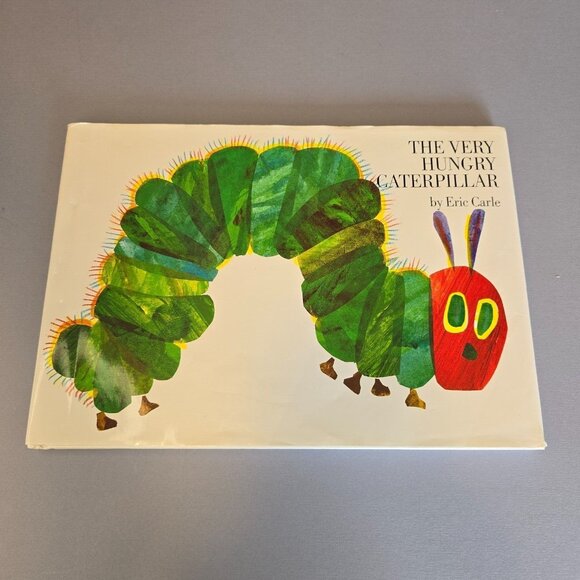 Classic Childrens Book Lot Eric Carle Very Hungry Caterpillar Goodnight Moon - Picture 2 of 16